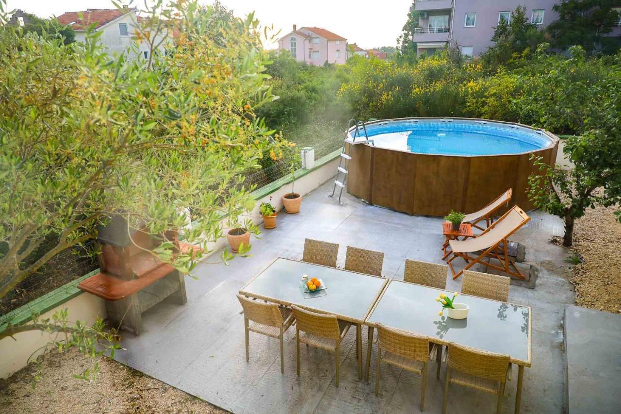The Florens Residence Near The Beach With The Pool, Bbq And Kids Playground, Zadar Diklo Buitenkant foto
