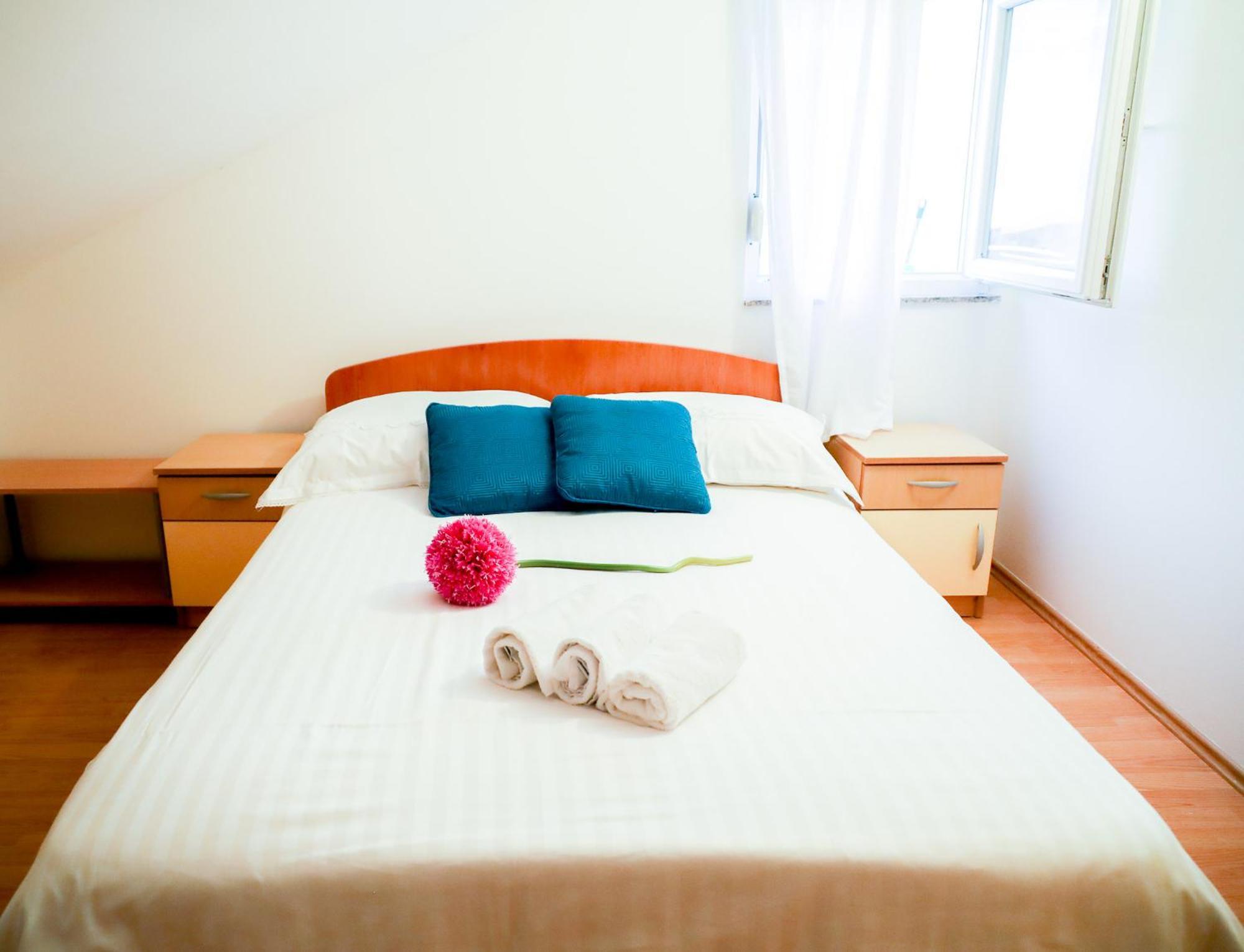 The Florens Residence Near The Beach With The Pool, Bbq And Kids Playground, Zadar Diklo Kamer foto